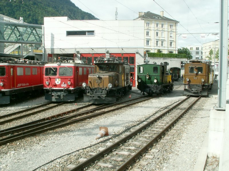 Bahnhofsfest in Chur,auch die Rhtische Bahn  prsentiert einige ihrer Z.T.historischen Fahrzeuge vor dem Lokschuppen.Chur 25.05.08