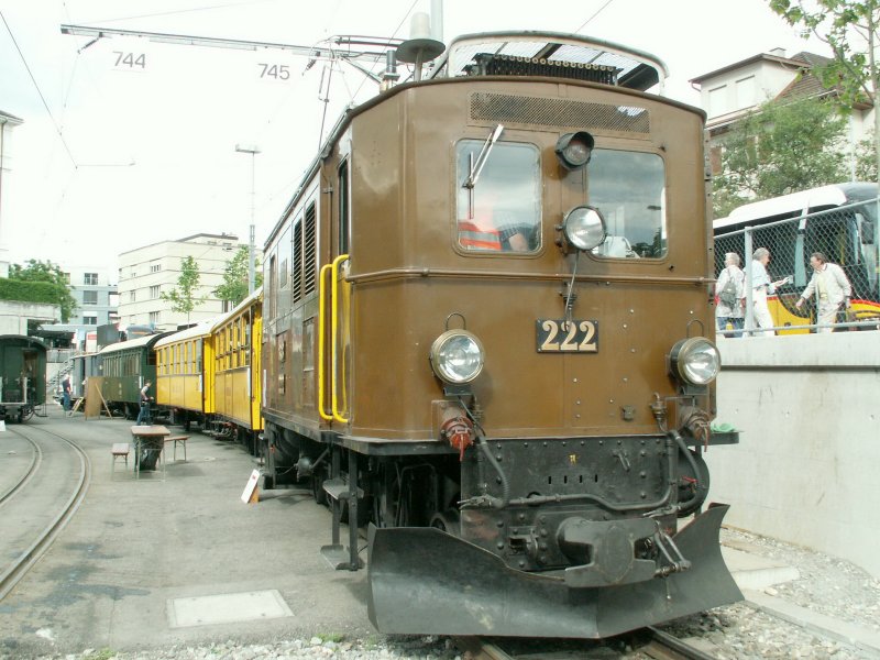 Bahnhofsfest in Chur.Oldtimerlok Ge 2/4 222 (SLM/BBC 1913)an der Fahrzeugausstellung.25.05.08