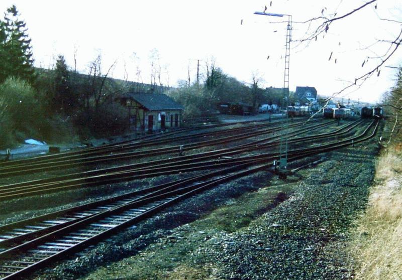 Bahnhofsgelnde Grvenwiesbach von der ehemaligen Bekohlungsanlage aus gesehen, 1. Hlfte der 1980iger Jahre.