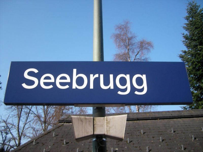 Bahnhofsschild Bahnhof Seebrugg (April 2009)