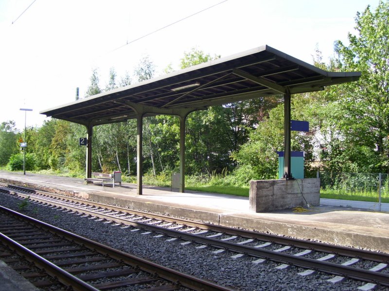 Bahnsteig 2 in Wiesbaden-Biebrich; 13.08.2007