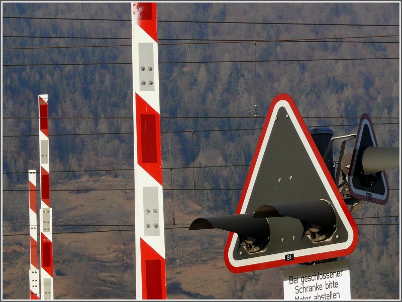 Bahnbergang in Ems Werk. (25.01.2008)