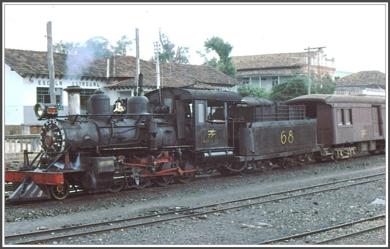 Baldwin Lok 68 ist mit ihrem GmP in Antonio Carlos angekommen. (Archiv 03/1979)