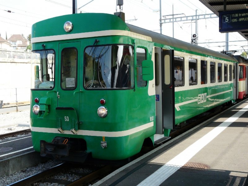 BAM - Steuerwagen Bt 53 im Bahnhof von Morges am 25.09.2008