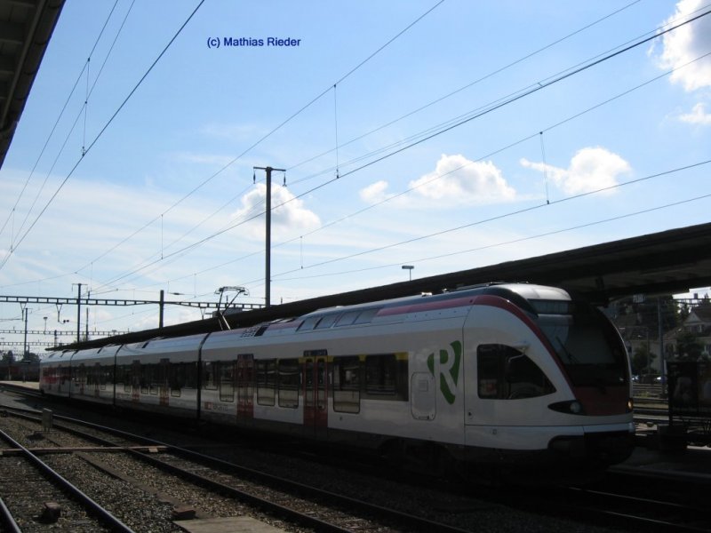 Basler- S- Bahn Flirt in Solothurn am 18.08.07 als Regio nach Olten