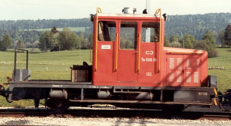 Baudienst Rangierlok Tm 2/2 506 im Bahnhof von Le Noirmont im Juni 1984  ( Fahrzeug heute bei der DFB unter gleicher Betriebsnummer 506 fr den Schiebedienst der Dampfloks im Furka Tunnel )