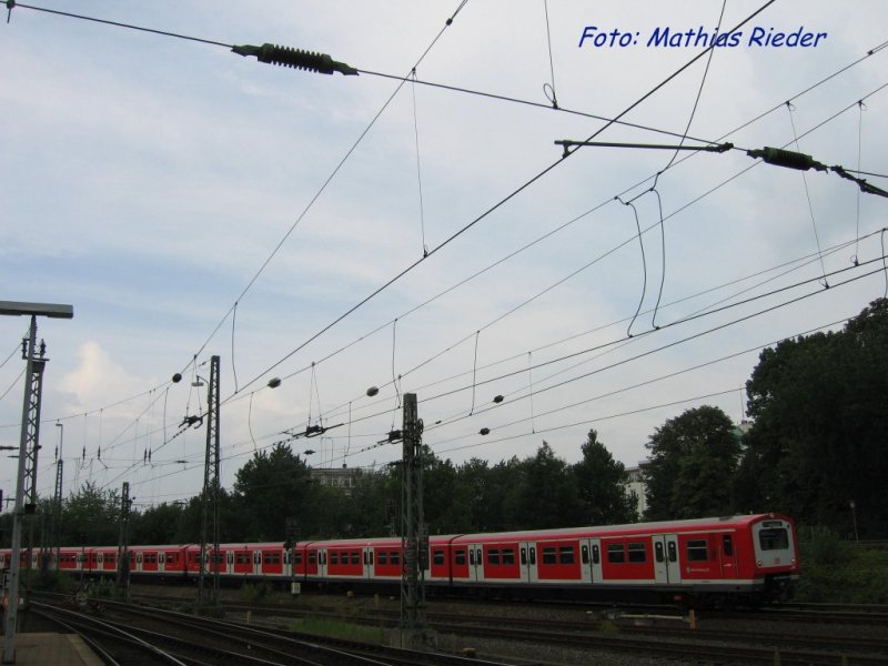 Baureihe 472, bei der Einfahrt in den Hbf Hamburg, am 08.08.08 Hamburg