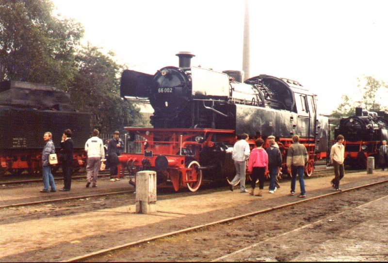 Baureihe 66 in Bochum-Dahlhausen 1985 (eingescannter Papierabzug)
