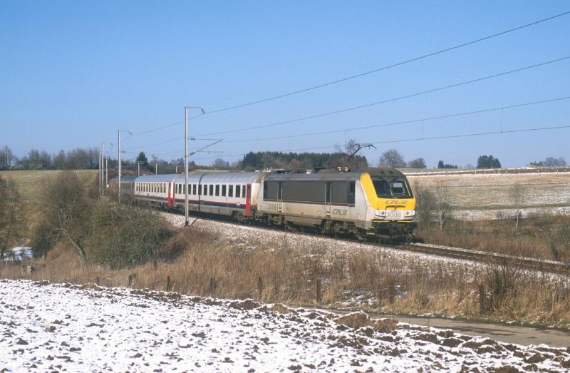 BB 3006 + IR 117 Liers - Li�ge - Luxembourg. Bellain am 20/02/2004