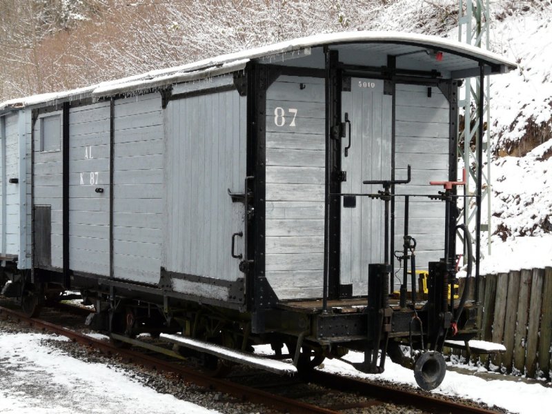 BC - AL G�terwagen K 87 im Betriebsgel�nde in Chaulin am 24.03.2008