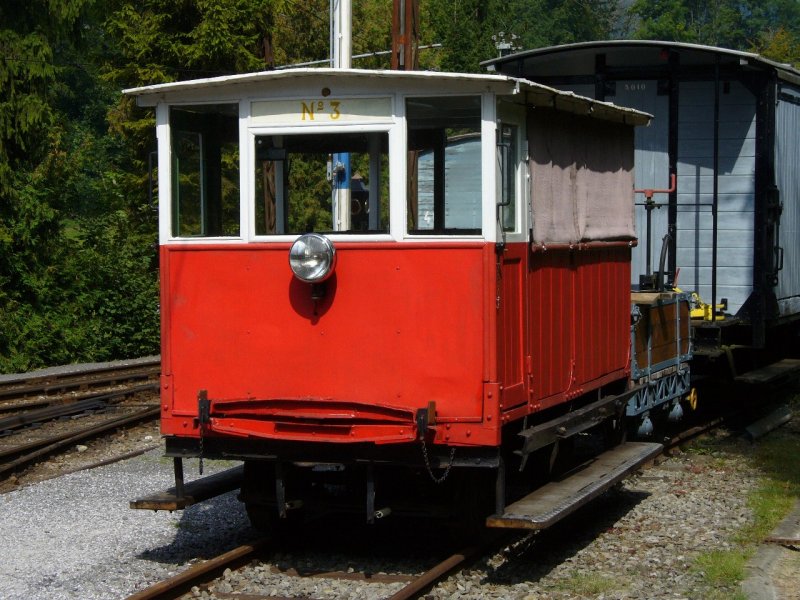 BC - Bahnmeister Draisine Nr.3 ( vermutlich ex CEV )im Museumsareal von Chamby am 09.09.2007