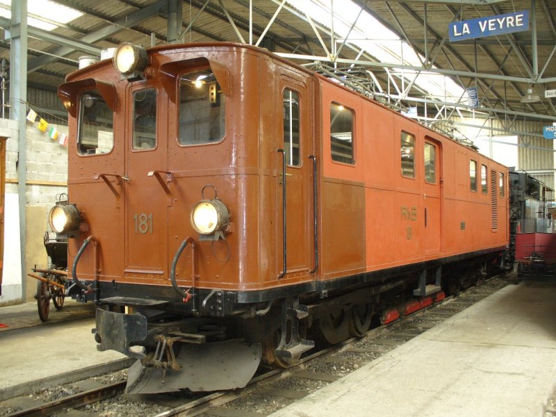 BC - ex RhB Ge 4/4  181 Abgestellt im Museumsareal in Chamby am 09.09.2007