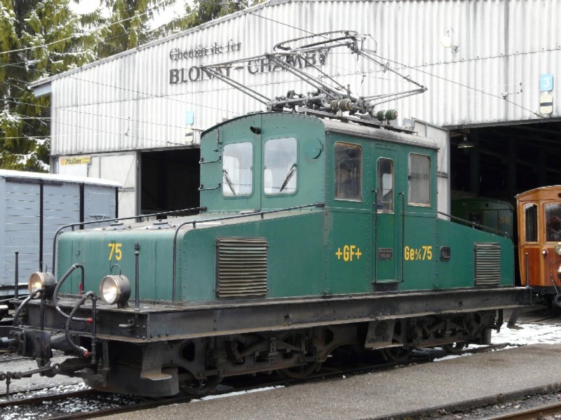 BC - GF E-Lok Ge 4/4 75 vor dem Depot in Chaulin am 24.03.2008