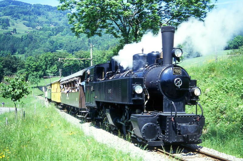 BC Museumsbahn Dampfzug 505084 von (Chaulin)- Weiche  nach Blonay am 19.05.1997 bei Cornaux mit Dampflok exLEB G 3/3 5 - exCEG C 230 - exRhB As 2 - exBOB C4 44 - Dampflok ex SEG G 2x2/2 105. Hinweis: Rckansicht, gescanntes Dia
