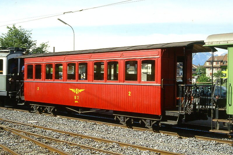 BC Museumsbahn - ex NStCM B 7 am 19.05.1997 in Blonay  - 2. Klasse Personenwagen 4-achsig - Baujahr 1907 - BLANC - Gewicht 8,00t - 30 Sitzpl�tze - L�P 11,80m - zul�ssige Geschwindigkeit 40 km/h - Lebenslauf: ex NStCM B 7 - 1993 an BC.
