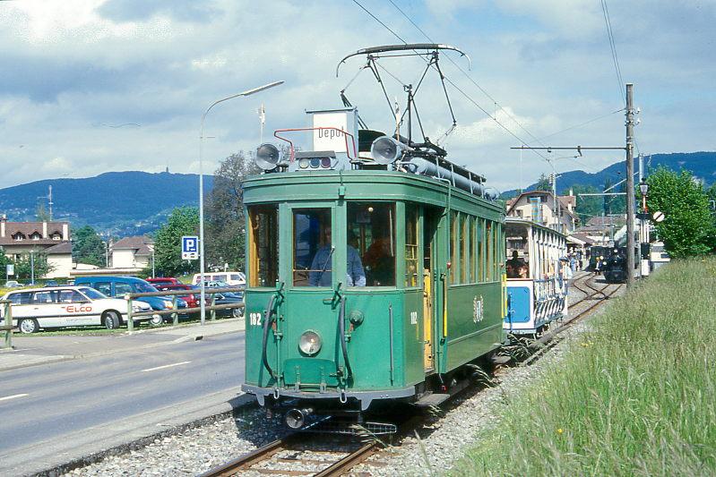 BC Museumsbahn Paradezug 82031 von Vevey nach Weiche-(Chaulin) am 23.05.1999 bei Blonay mit Triebwagen exBStB exBVB Ce 2/2 182 - ex LCD C 21.
