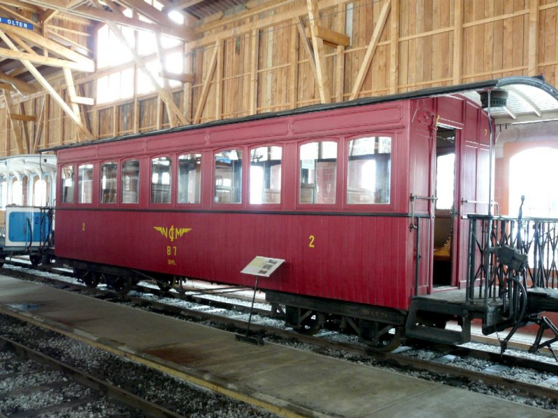 BC - Personenwagen B 7 der Bahn von Nyon - St.Cergue - la Cure im Depot in Chaulin am 24.03.2008