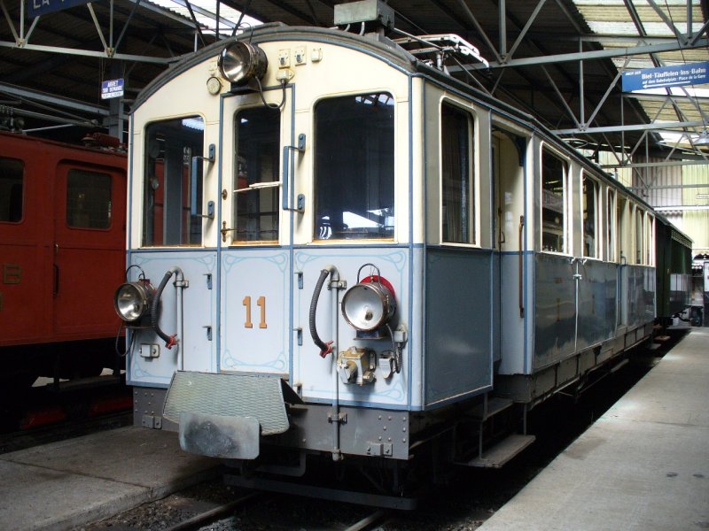 BC - Triebwagen  BCFe 4/4  11 ( ex MOB ) im Museumsareal in Chamby am 09.09.2007