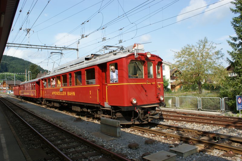 BCe 4/4 Nr. 30 am 17.08.2008 im Bahnhof Appenzell.
Erbauer SIG/MFO / 1933 / 1500V DC / 1000 mm / 452 kW / 
34.2 t / 65 km/h