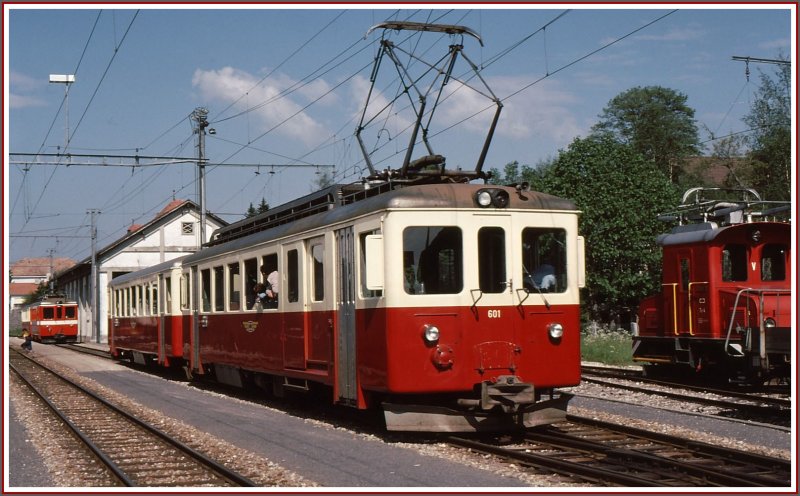 BDe 4/4 601 und Bt 704 in Le Noirmont. (Archiv 06/77)