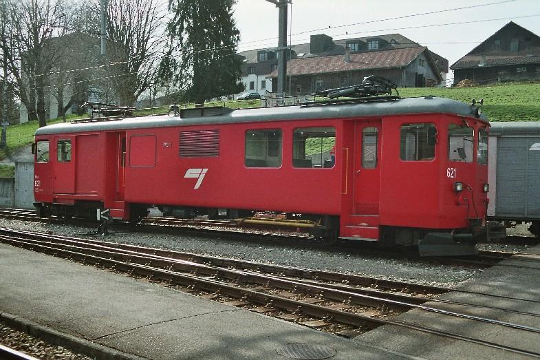 BDe 4/4  624 (ex FW BDe 4/4 207 /ex BTI BDe 4/4  5) abgestellt im Depotgelnde des Bahnhof Tramelan am 02.05.2006