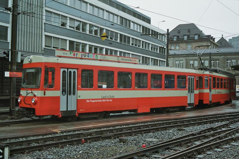 BDe 4/8 24 Steuerwageneinheit im TB Bahnhof von St.Gallen am 08.05.2006