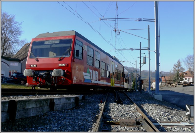 BDeh 3/6 25 der RHB bei der Einfahrt in Heiden. (14.02.2008)