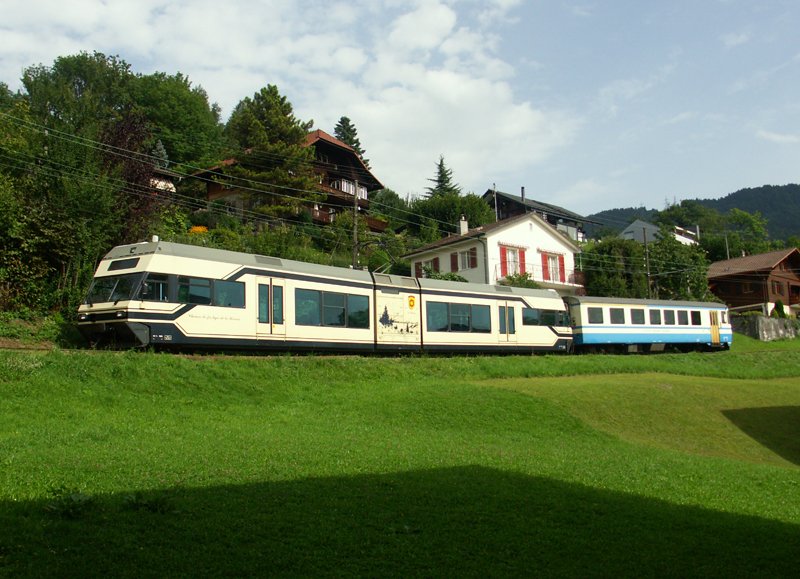 Be 2/6 7003 ABt 5301  Blonay essai de charge pour un projet d'utiliser une voiture pilote avec les Be 2/6 aux heures de pointe entre Vevey et Blonay 11.09.2008