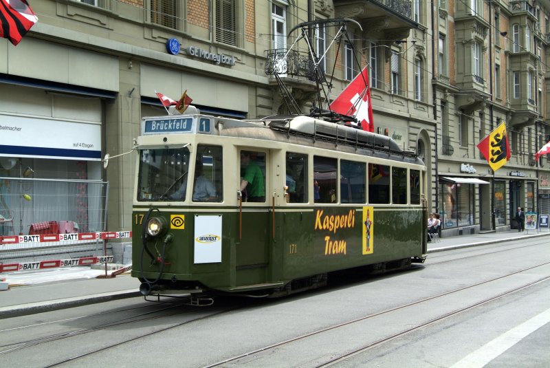 Be 4/4 NR. 171 als Kasperli Tram unterwegs.
09,05,2009