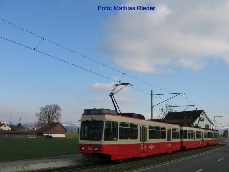 Be 4/4 Pendel in der Emmat am 15.12.07