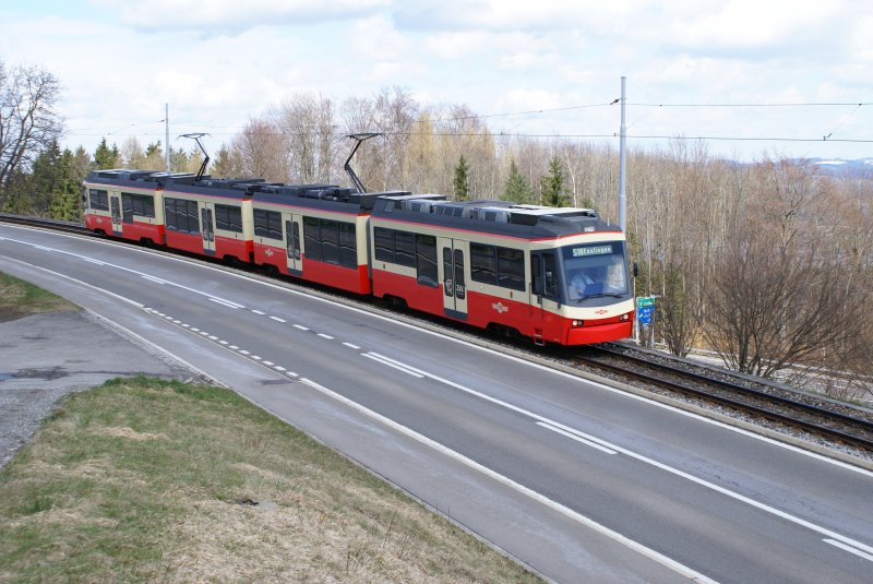 Be 4/6 72 und 71 kurz nach Scheuren, am 22.3.08.