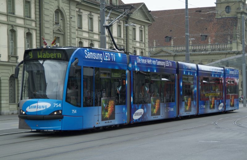 Be 4/6 mit der neuen SAMSUNG Werbung die erste Seite.
10.05.2009