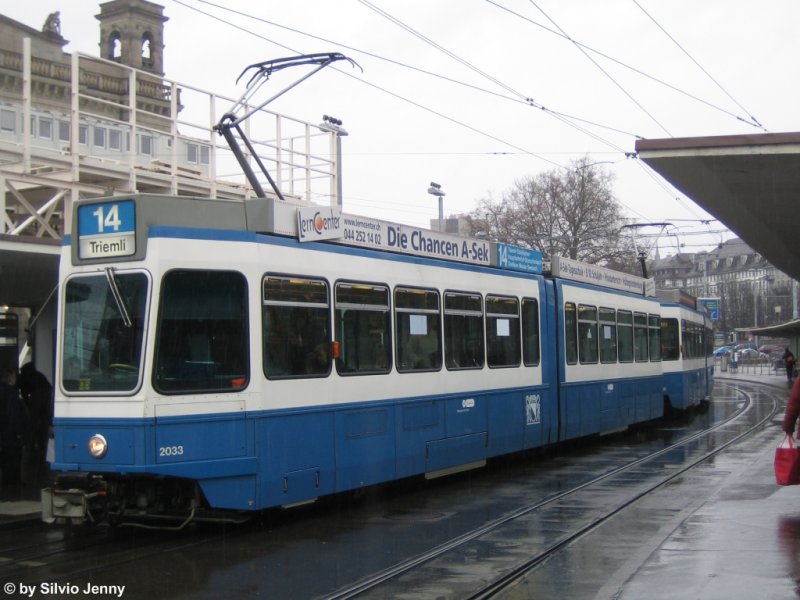 Be 4/6 Nr. 2033+2309 am 23.3.09 beim Bahnhofquai/HB.