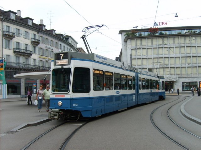 Be 4/6 (Tram 2000) als Linie 7 am Paradeplatz