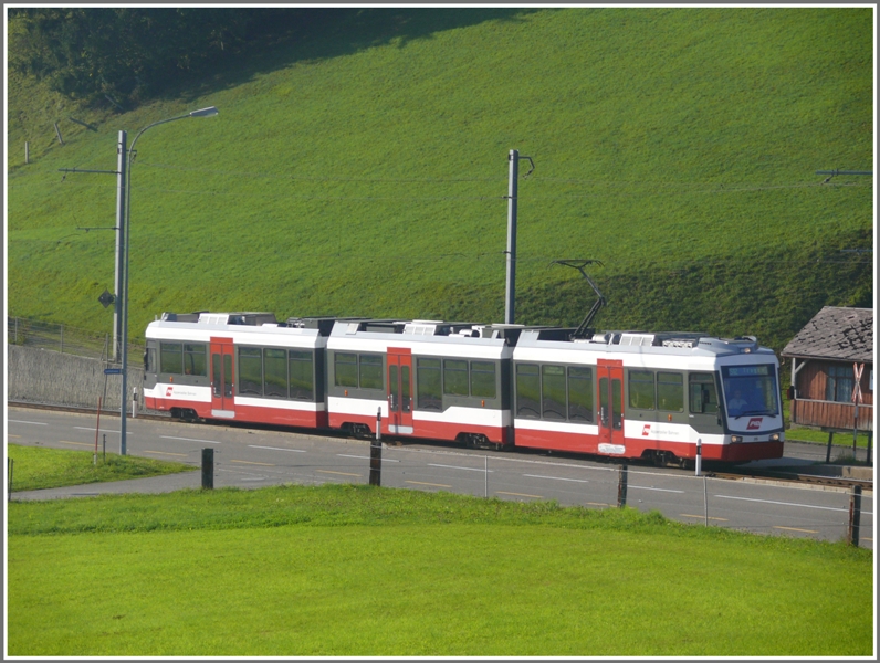 Be 4/8 35 bei der Haltestelle Rank. (30.09.2009)