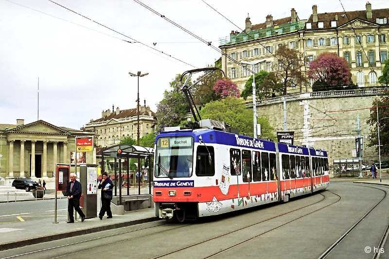 Be 4/8 847 auf der Place Neuve (28. April 2002)