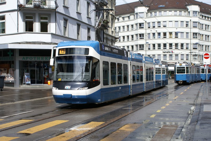Be 5/6 3036 fhrt am 17.4.09 von der Station Stockerstrasse Richtung Tunnelstrasse.