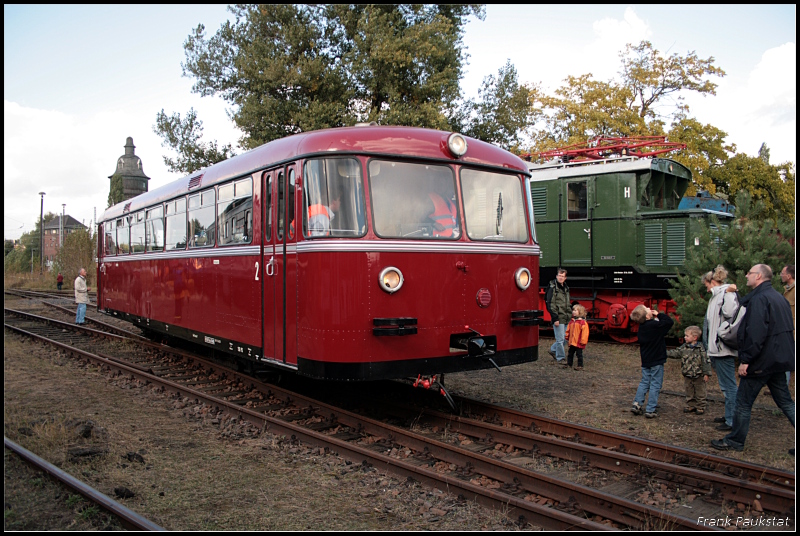BEF VT 95 9396 als Ausstellungsfahrzeug bei dem 6. Berliner Eisenbahnfest (Bw Sch�neweide 04.10.2009)