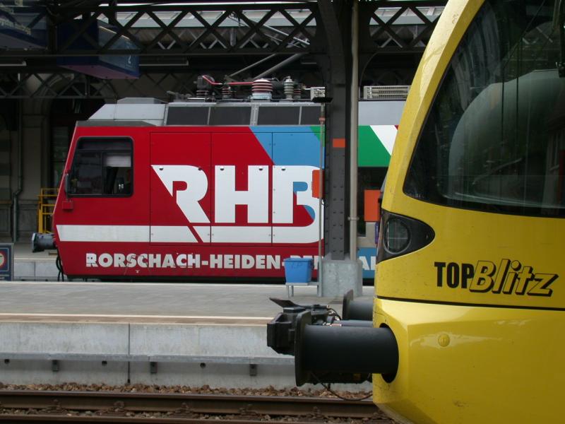 Begegnung von RHB und Thurbo in Rorschach. (09.05.2006)