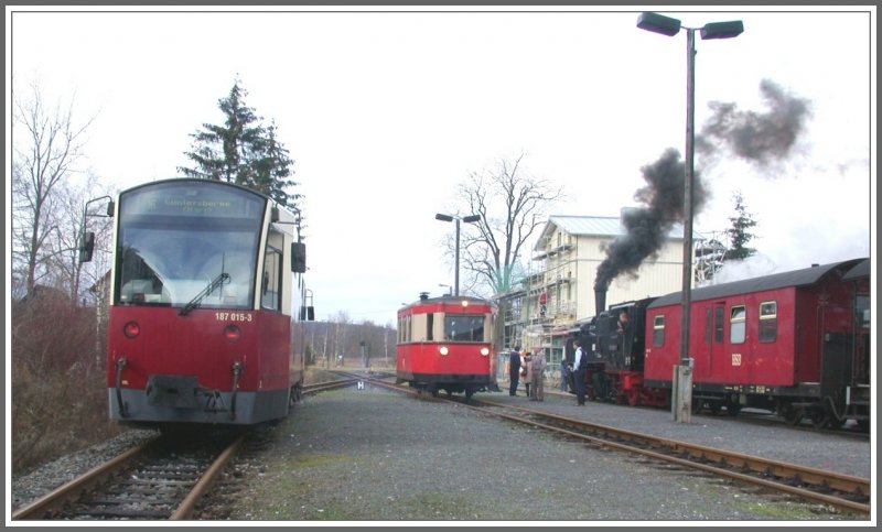 Bei Ankunft in Stiege standen da zu meiner berraschung neben dem Halberstdter 087015-3 auch der 187001 GHE T1 aus dem Jahre 1933.
(14.12.2006)