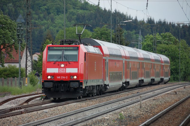 Bei einem Sonntagsausflug an die  Steige : RE nach Mosbach-Neckarelz kurz vor Amstetten (Wrtt.) Bhf... dem oberen Ende der Geislinger Steige. (18.05.08) 