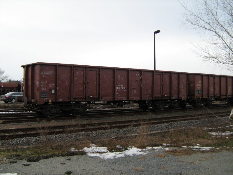 Bei Schmuddelwetter am 20.01.2009 stand in der Abstellgruppe des Bahnhofes Bautzen ein Ganzzug der PKP-C. Hier der Schluwagen.
