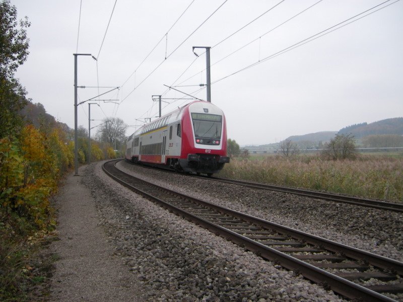 Bei der Suche nach einer geeigneten Fotostelle, gelang mir dieser Nachschuss in der herbstlichen Landschaft. 28.10.07