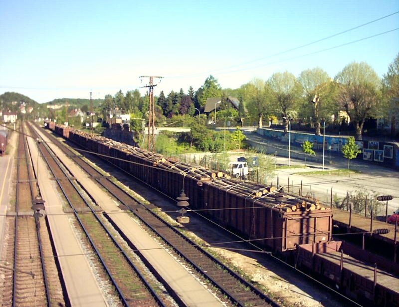 beladene Holzwagen in Melk
04.05.2003