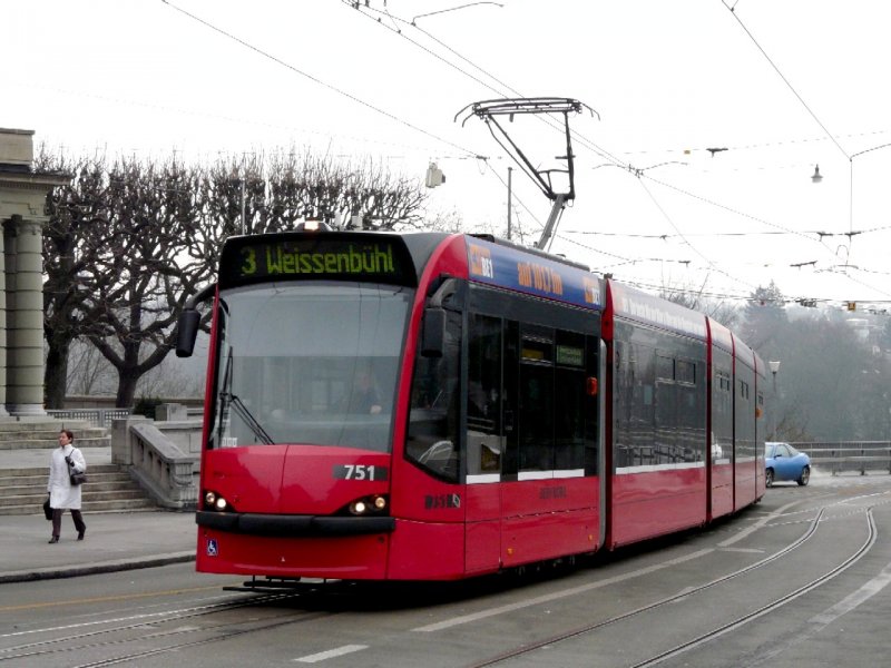 Bern Mobil - Combino Tram 751 eingeteilt auf der Linie 3 Weissenbhl am 03.01.2008