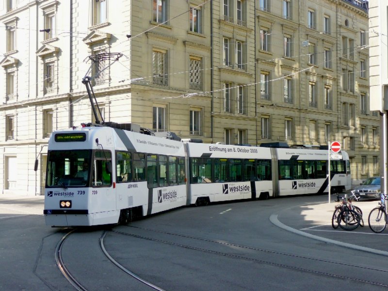 Bern mobil - Tram Be 4/8 739 unterwegs als Reserve am 05.10.2008