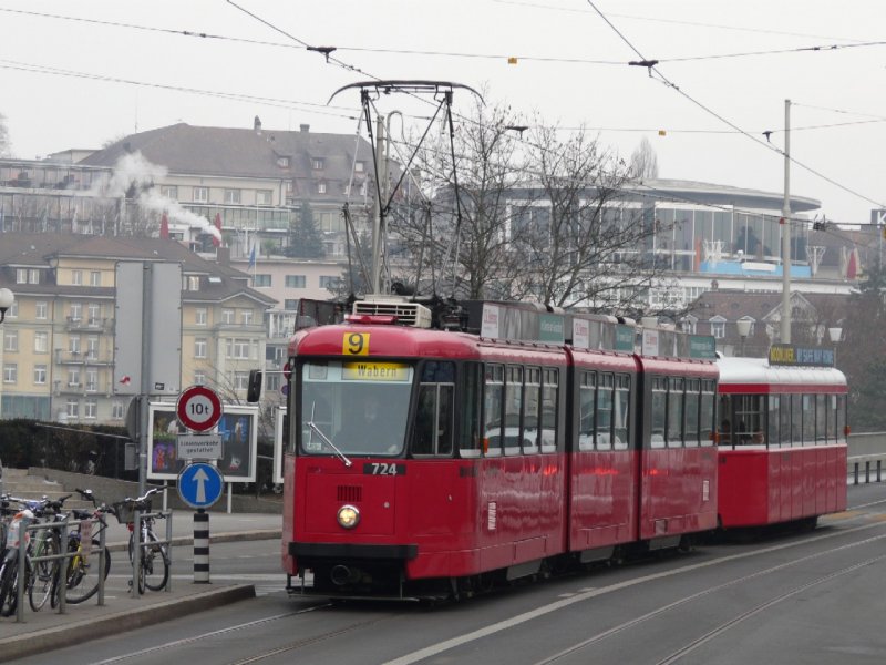 Bern Mobil - Triebwagen Be 4/8 724 mit Anhnger B 329 unterwegs auf der Linie 9 Wabern am 03.01.2008