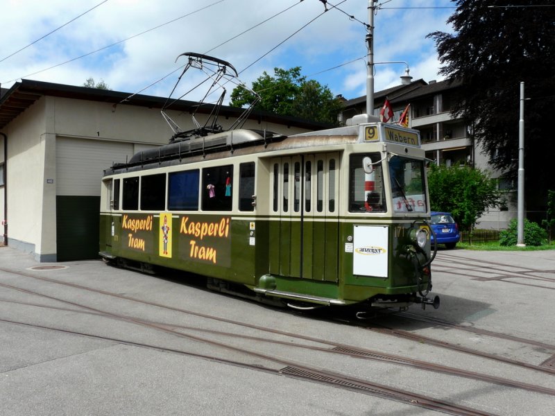 Bern - Oldtimer Tram Be 4/4 171 als Kasperli Tram vor dem Trammuseum in Bern am 16.05.2009