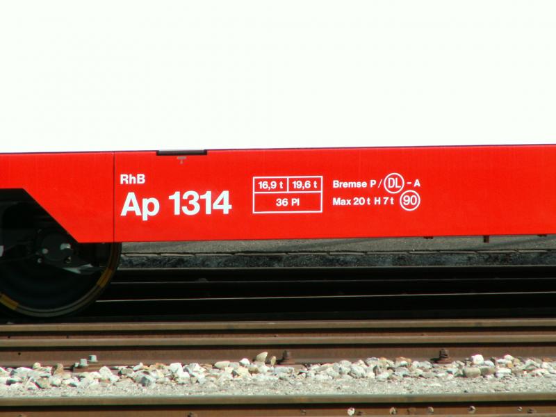 Beschriftung der neuen RhB Glacier Express Wagen.Ansonsten werden die Wagen nicht weiter beschriftet.