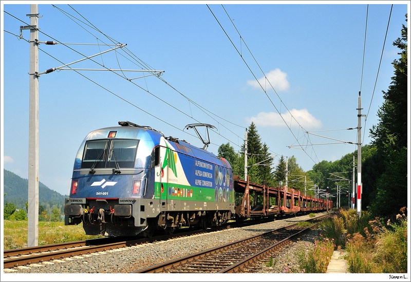 Besonders gefreut hatte ich mich, als der 45422 mit der 541-001 (Alpenkonvention) bespannt war. *gg* Faak am See, 20.8.2009.